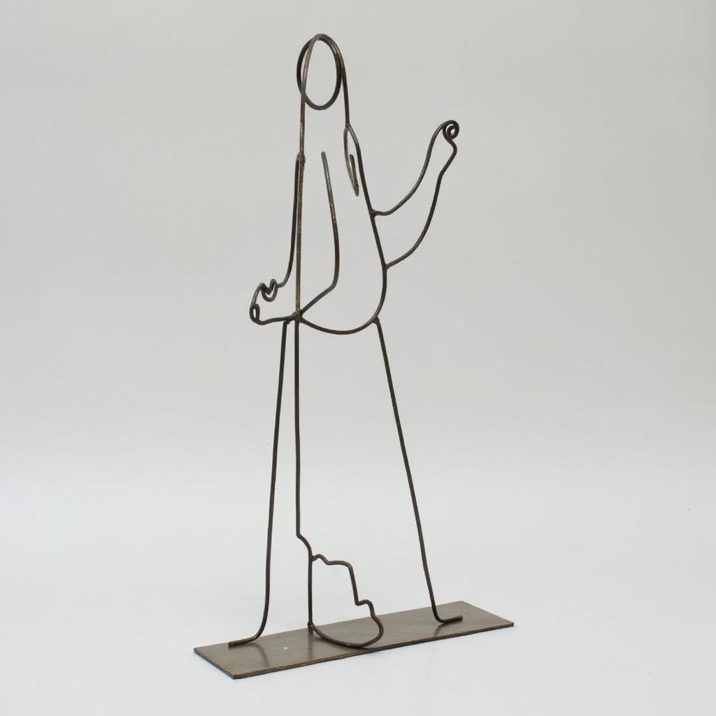 Hemingway-Inspired Minimalist Sculpture