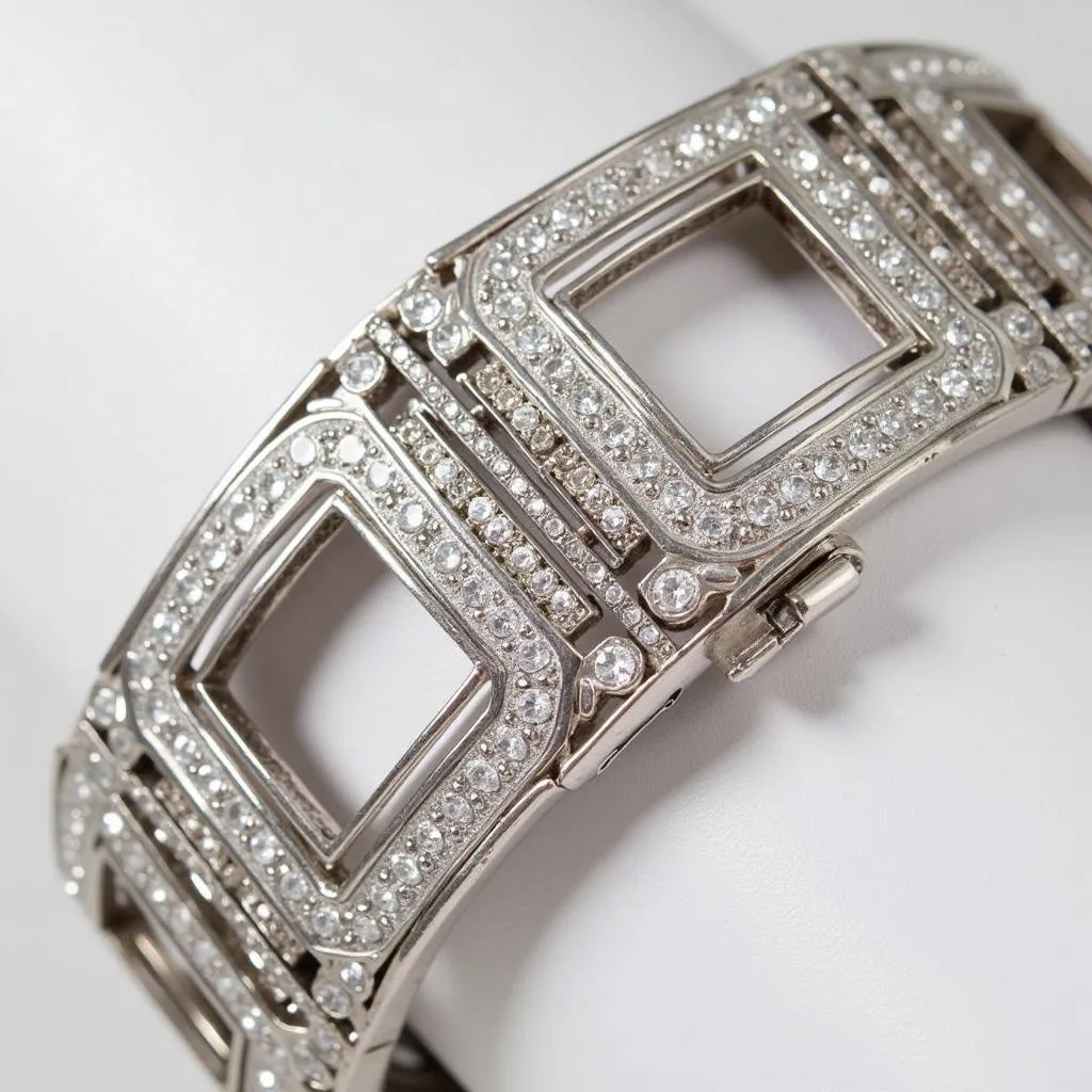 Antique platinum and diamond Art Deco bracelet