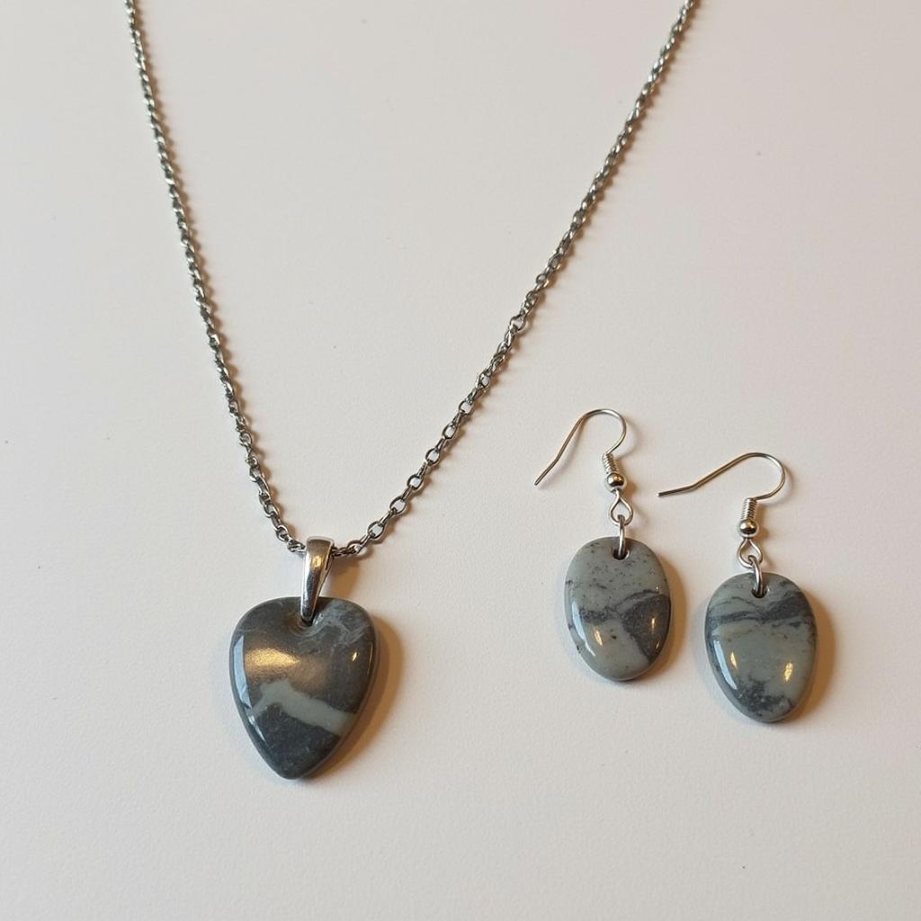 Petoskey Stone Jewelry: Necklace and Earrings